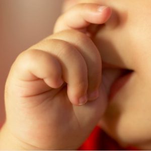 Debout Dans Son Lit Snuggles Dreams