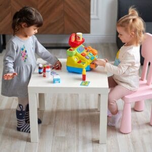 Hoe leer je kinderen samen spelen? Vermijd ruzies dankzij 6 handige tips